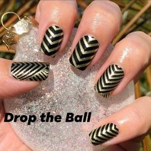 Color Street-Drop the Ball- 100% Real Nail Polish Strips